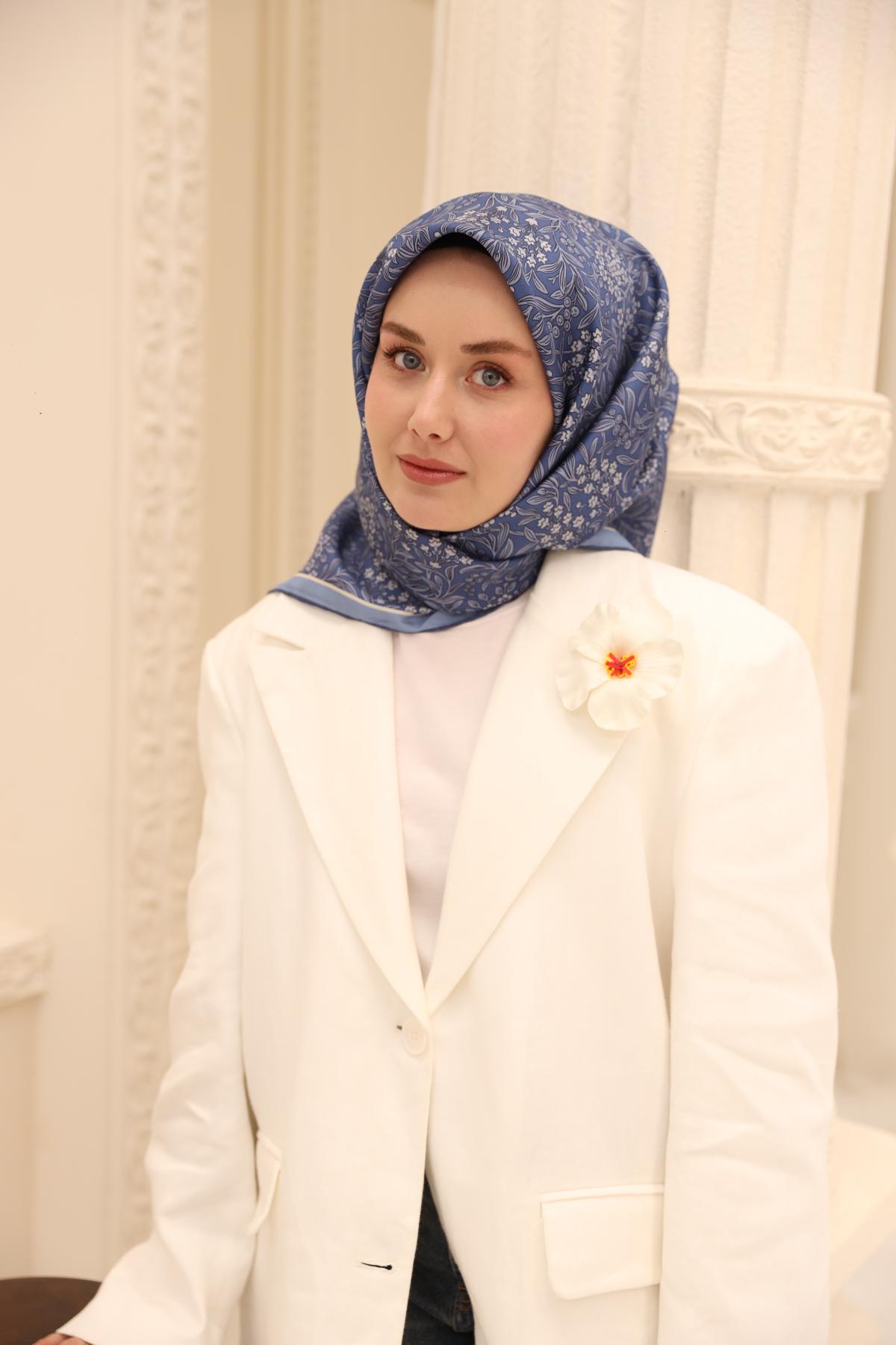 Silkhome Twill Silk Scarf 11464-21